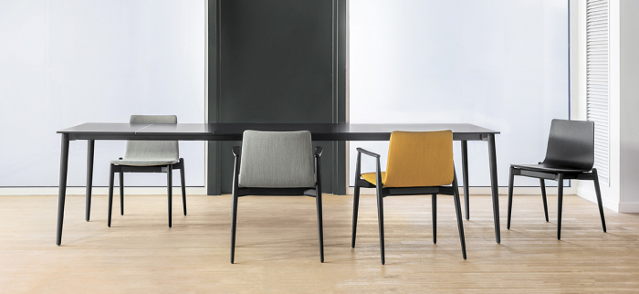 Scaune lemn tapitate piele MALMO 392