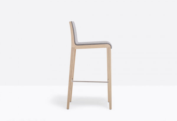 Scaune de bar cadru lemn stejar tapitate YOUNG 428