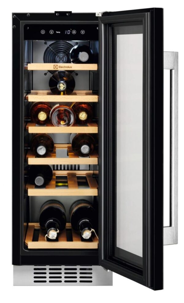 Racitor de vinuri incorporabil Electrolux ERW0673AOA, 56 litri, 18 sticle, Rafturi lemn, Control electronic, Clasa A, H 82 cm, l 29,4 cm, Culoare neagra (sticla)