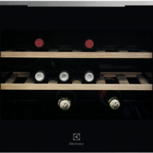 Racitor de vinuri incorporabil Electrolux KBW5X, 49 L, Capacitate 18 sticle, Rafturi lemn, Control electronic, Clasa A++, H 45 cm, Negru/Inox antiamprenta