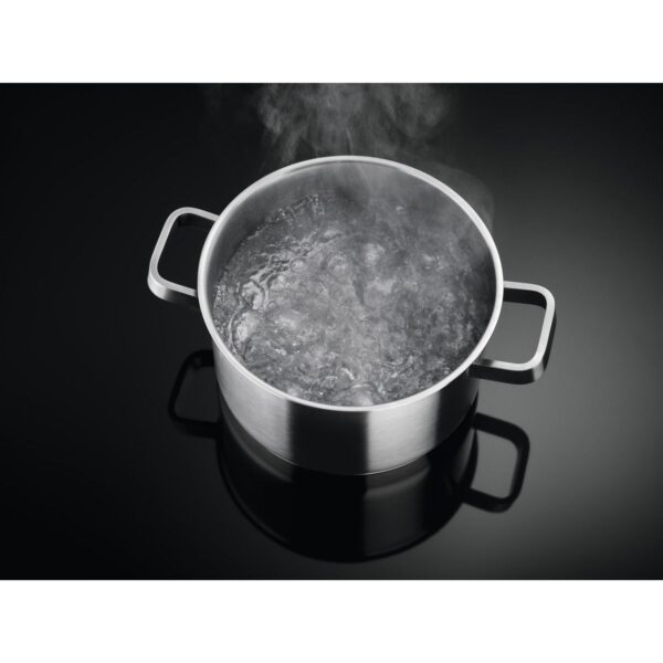 Plita incorporabila Electrolux LIT60433B, Inductie, 4 Arzatoare, Control touch, 60 cm, Sticla neagra